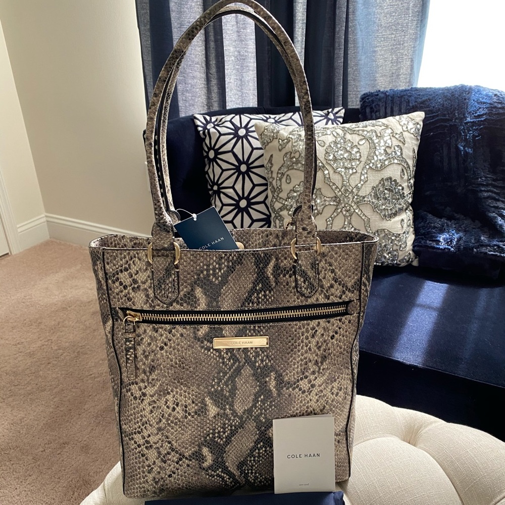 ✨SOLD!✨SALE!!!✨NEW!✨Cole Haan NWT! RARE Exotic Leather Bag - Picture 4 of 16